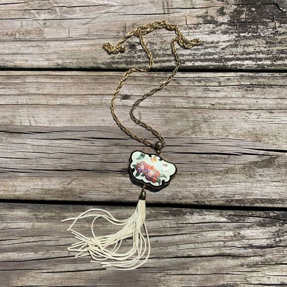Vintage Champlevé Butterfly with White Tassel Feminine Cloisonne Style Necklace - Picture 2 of 4